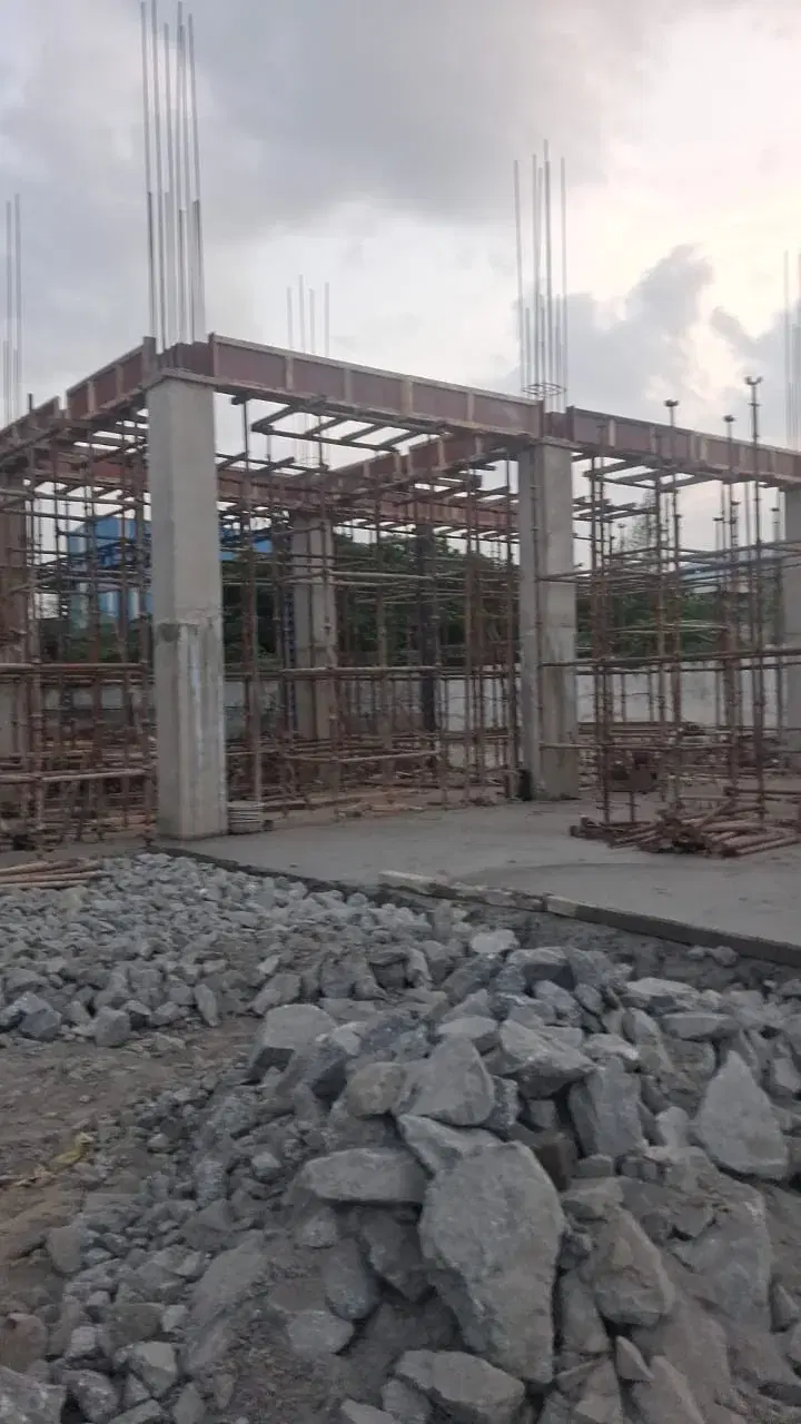 Plant building frame and site works at Panoli Intermediates